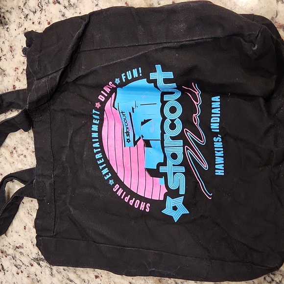 STRANGER THINGS POP UP STORE EXCLUSIVE STARCOURT NEON PINK BLUE TOTE BAG - Picture 5 of 8